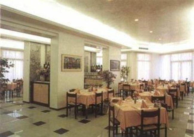 Hotel Colorado Lido di Jesolo Ngoại thất bức ảnh