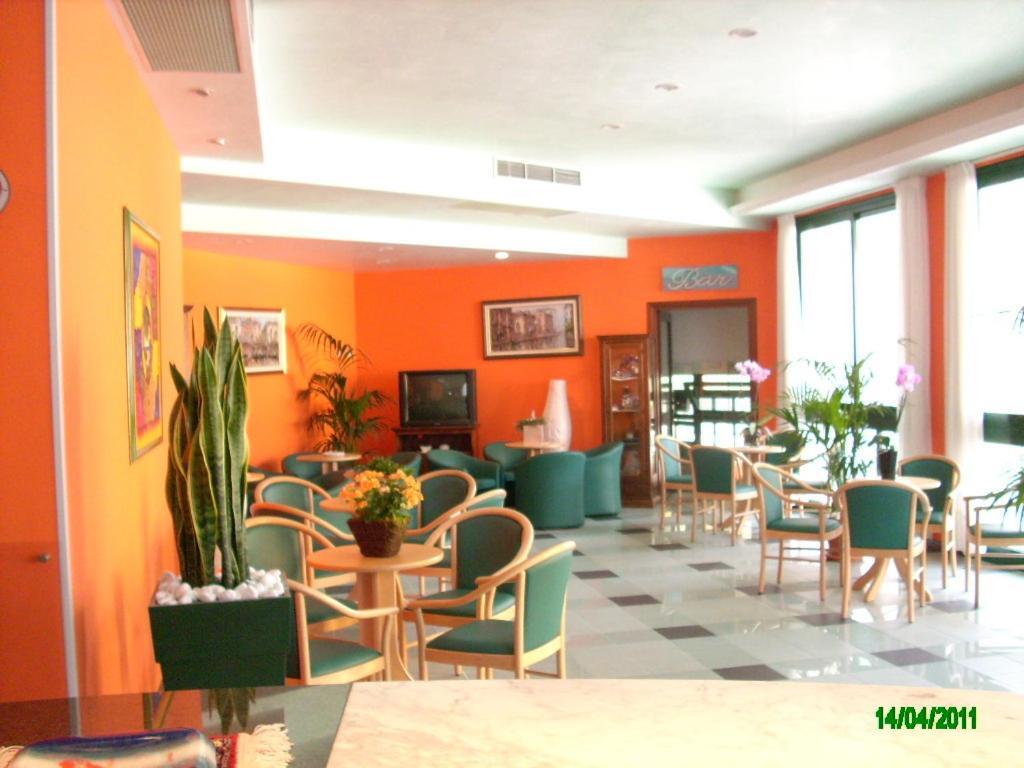 Hotel Colorado Lido di Jesolo Ngoại thất bức ảnh